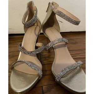 Kelly & katie strapping high heel shoes size:8M